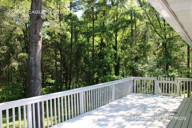 Building Photo - 10 Acres-Private-Qualify for a zero deposit?