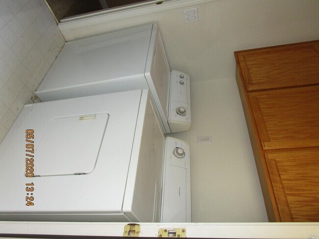Building Photo - 124 Dewberry Dr