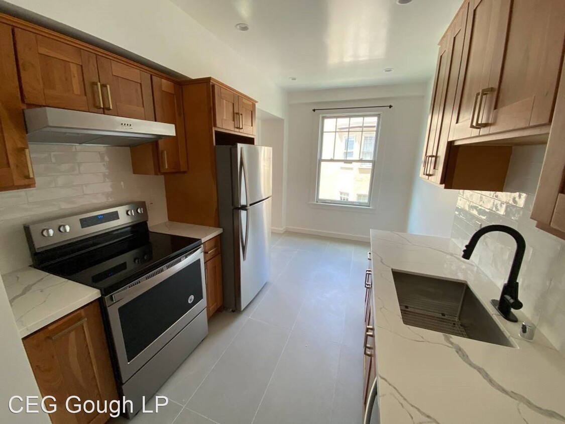 Primary Photo - 207 Gough St