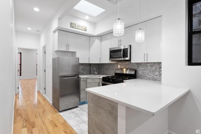 Building Photo - 2 bedroom in Brooklyn NY 11215