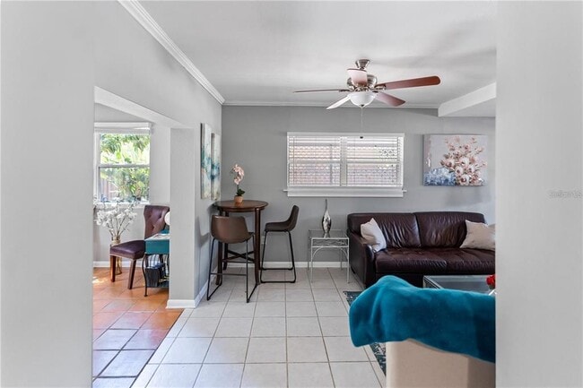 Foto del edificio - 3005 W Helen Ave