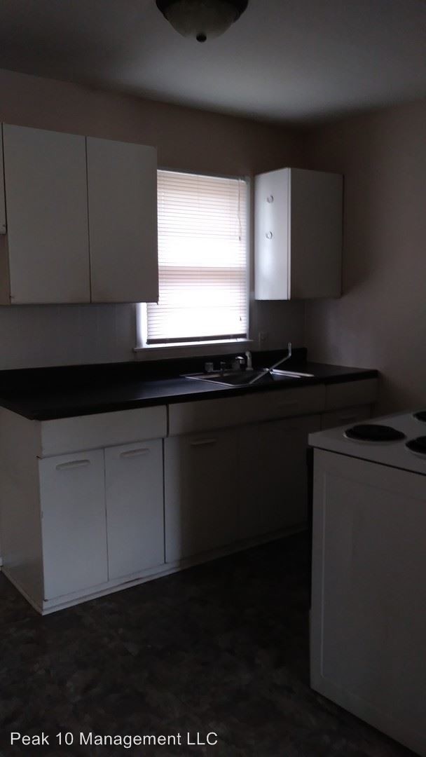 Building Photo - 2 br, 1 bath Apartment - 2945 S Hydraulic