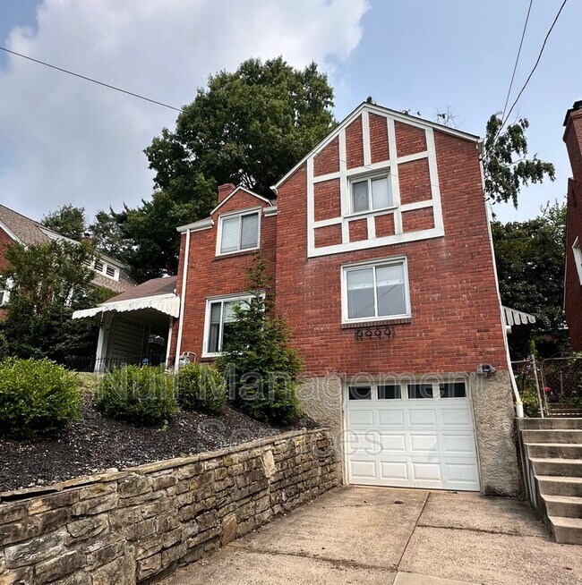 Building Photo - 15 Jonquil Pl