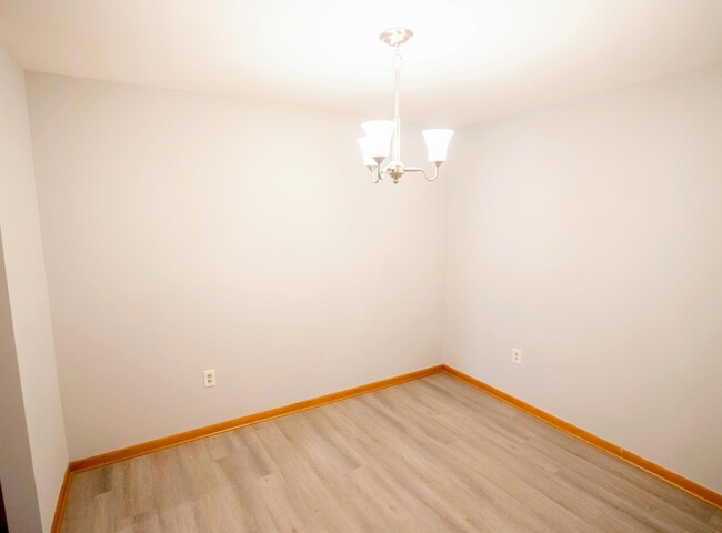 Building Photo - 612 W Patrick St