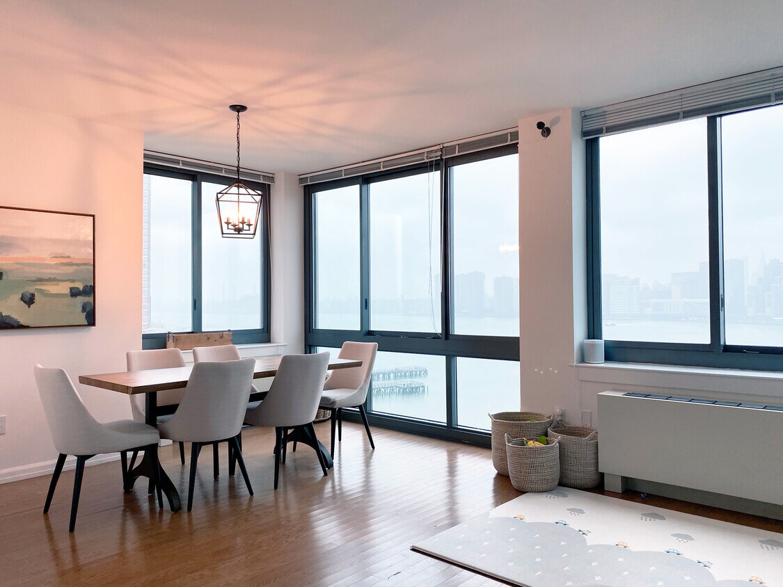 4720 Center Blvd, Queens, NY 11109 Apartments in Queens, NY