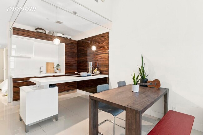 Building Photo - 111 Fulton St