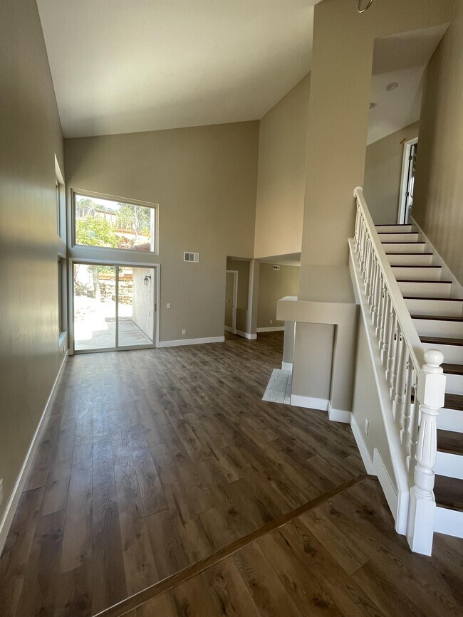 Building Photo - 11710 Avenida Marcella