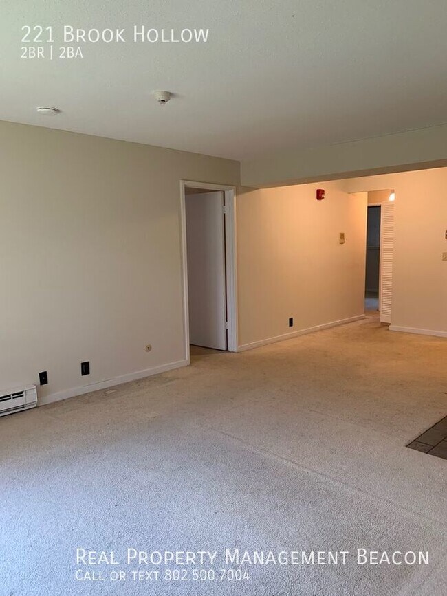 Building Photo - 2 BR/2 BA $2100 plus utilities