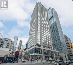 Building Photo - 155 Yorkville Ave