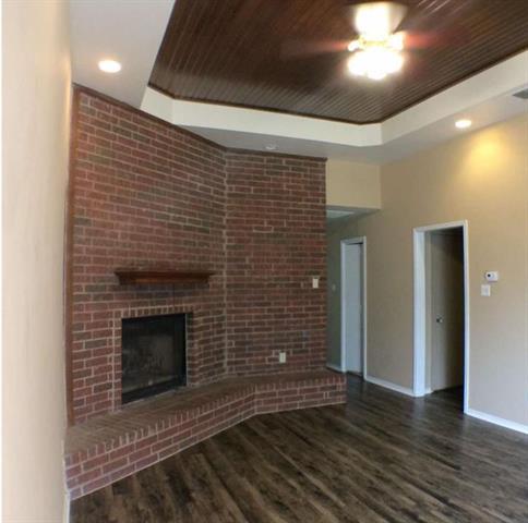 Building Photo - 316 Lochridge Dr
