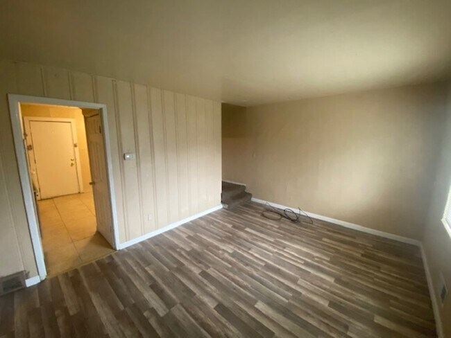 Foto del edificio - 1212 E 21st Ave