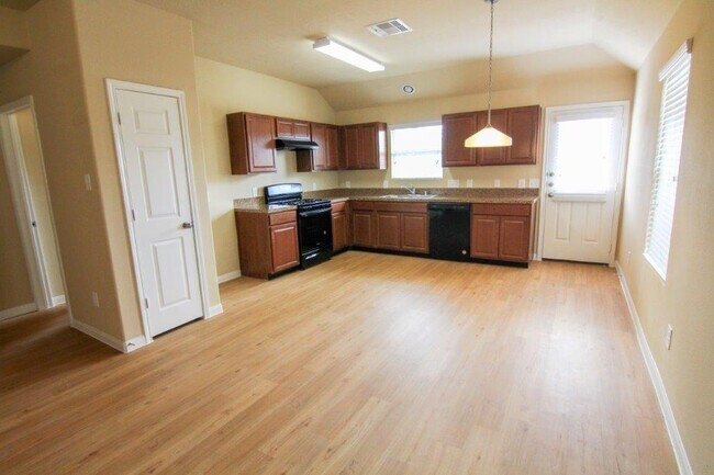 Foto del edificio - 2406 Connors Path Ct