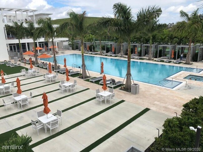 Foto del edificio - 10226 NW 64th Terrace