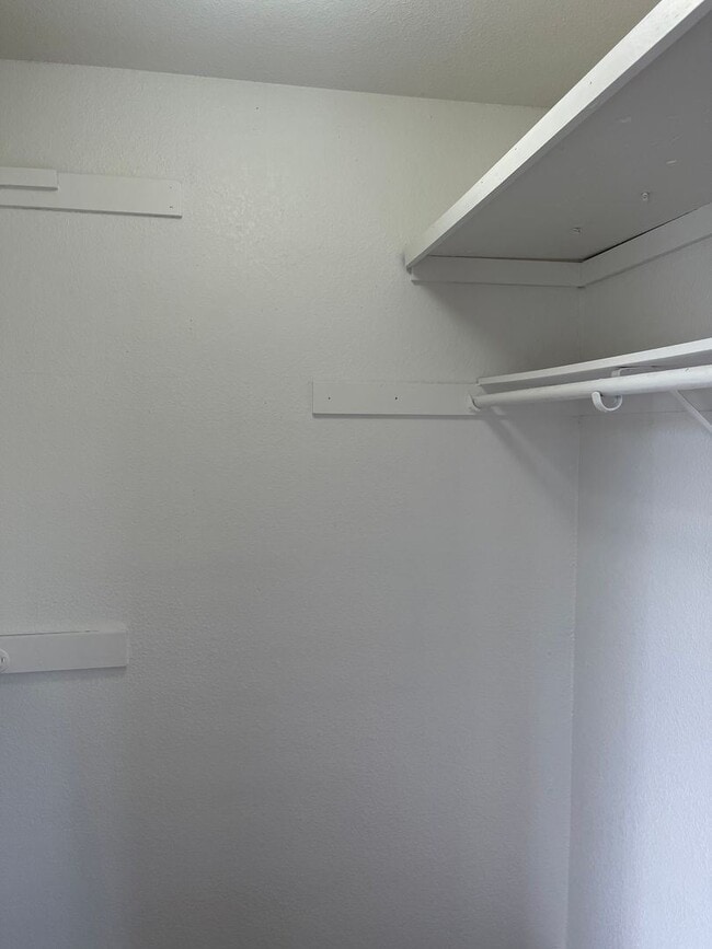 Building Photo - 1 br, 1 bath House - 423 Gregory St #72