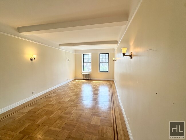 Foto del edificio - EAST 92 STREET