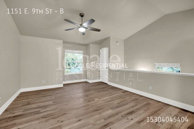 Building Photo - Adorable Updated 1 Bedroom! Close to Sierr...