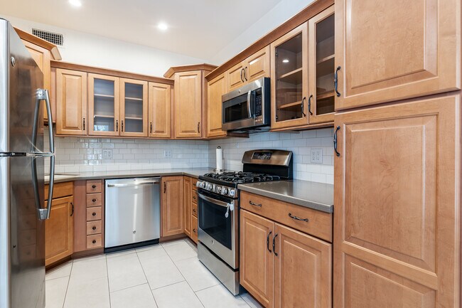 Foto del edificio - 14937 Dickens St