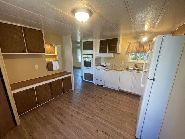 Building Photo - South Cle Elum Residence