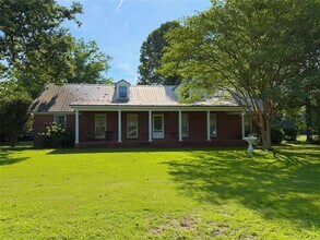 Building Photo - 4871 Titus Rd