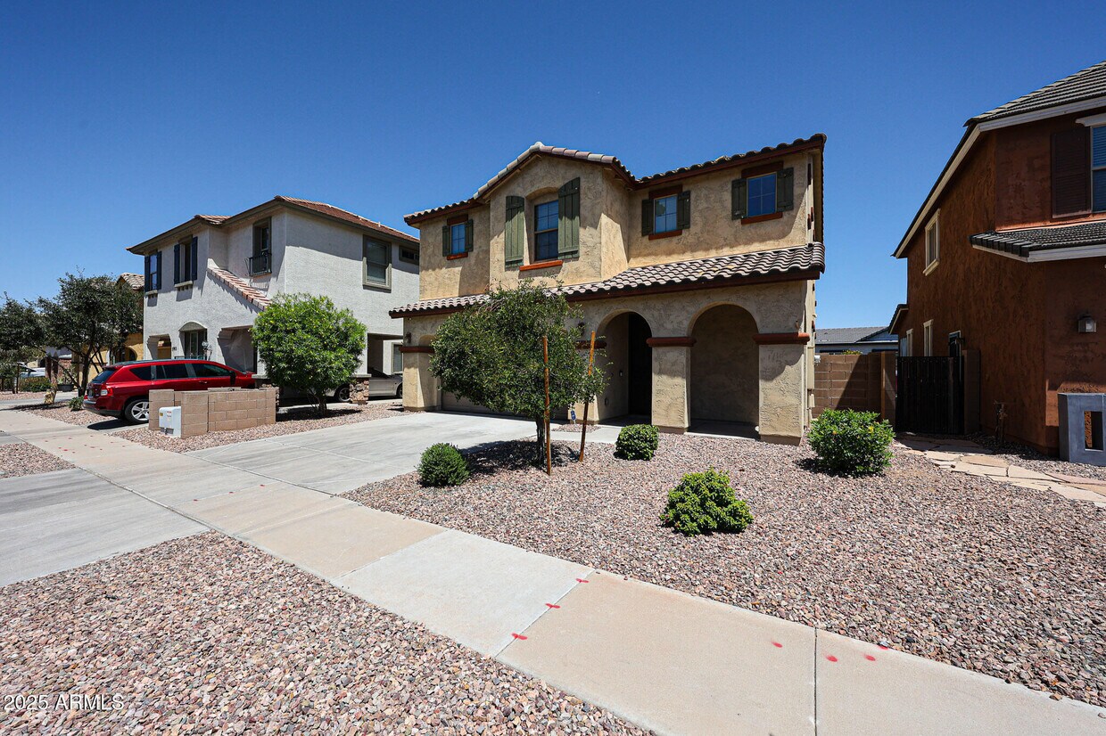 Foto principal - 8958 W State Ave