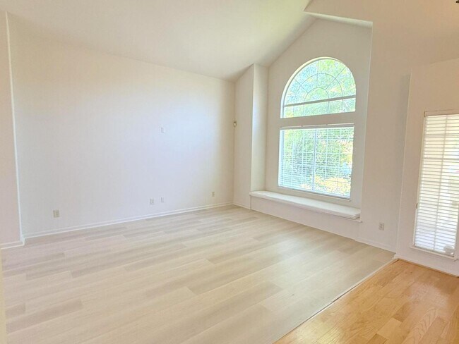 Building Photo - Terrific Danville Location Near Schools ! ...