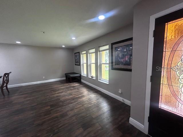 Foto del edificio - 124 Mayfair Cir W