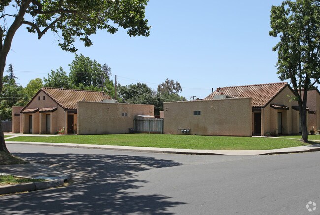 Foto del edificio - 606 Downey Ave