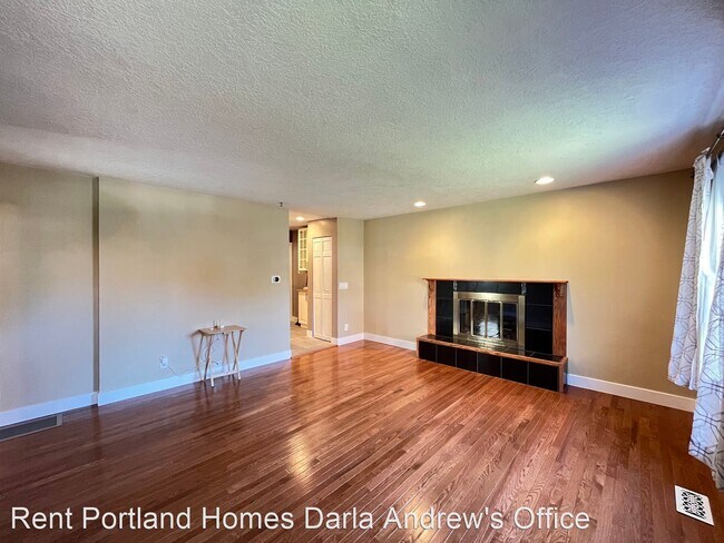 Foto del edificio - 2 br, 1 bath House - 2928 SE 77th Ave