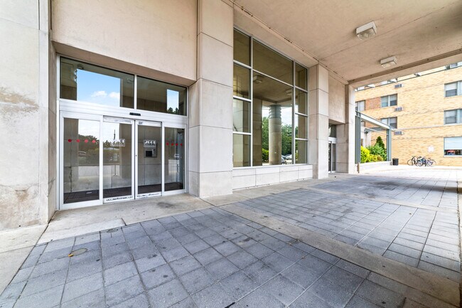 Foto del edificio - 2601 Pennsylvania Ave