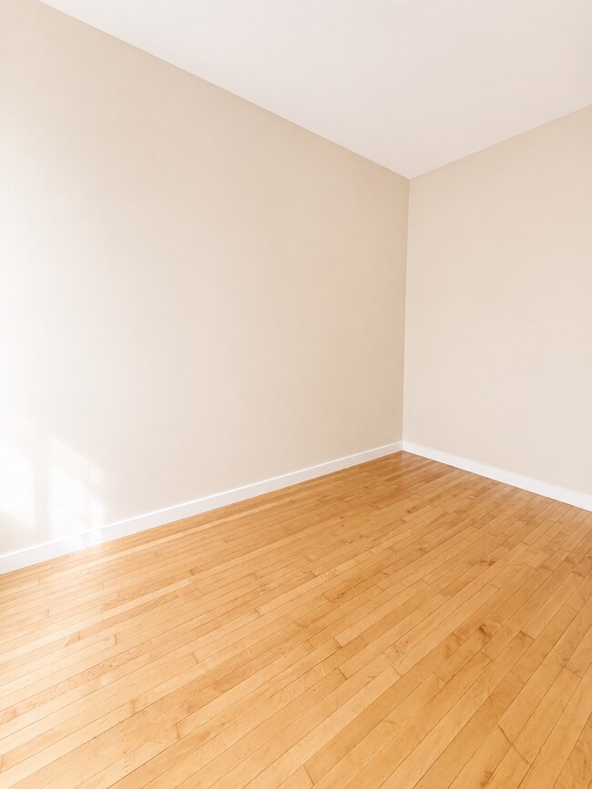 Foto del edificio - 2641 W Haddon Ave