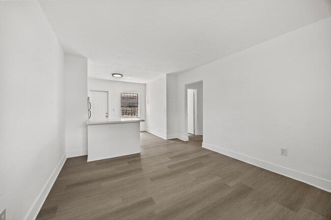 Building Photo - 171 NW 56th St