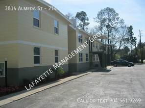 Building Photo - 3814 Almeda St