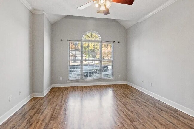 Foto del edificio - 1803 Collier Way