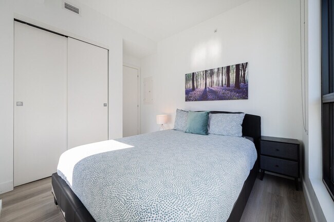 Photo du bâtiment - 1350 Boul. René-Lévesque O