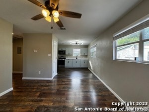 Foto del edificio - 15435 Belen St