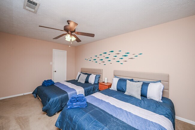 Building Photo - 19414 Dianeshire Dr