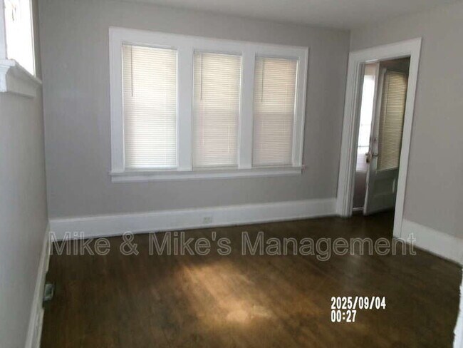 Foto del edificio - 1126 S 56th St