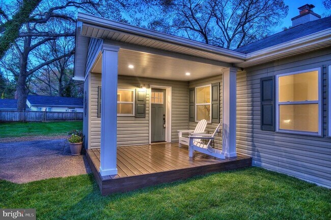 Foto del edificio - Cozy Renovated Rancher with Finished Basem...