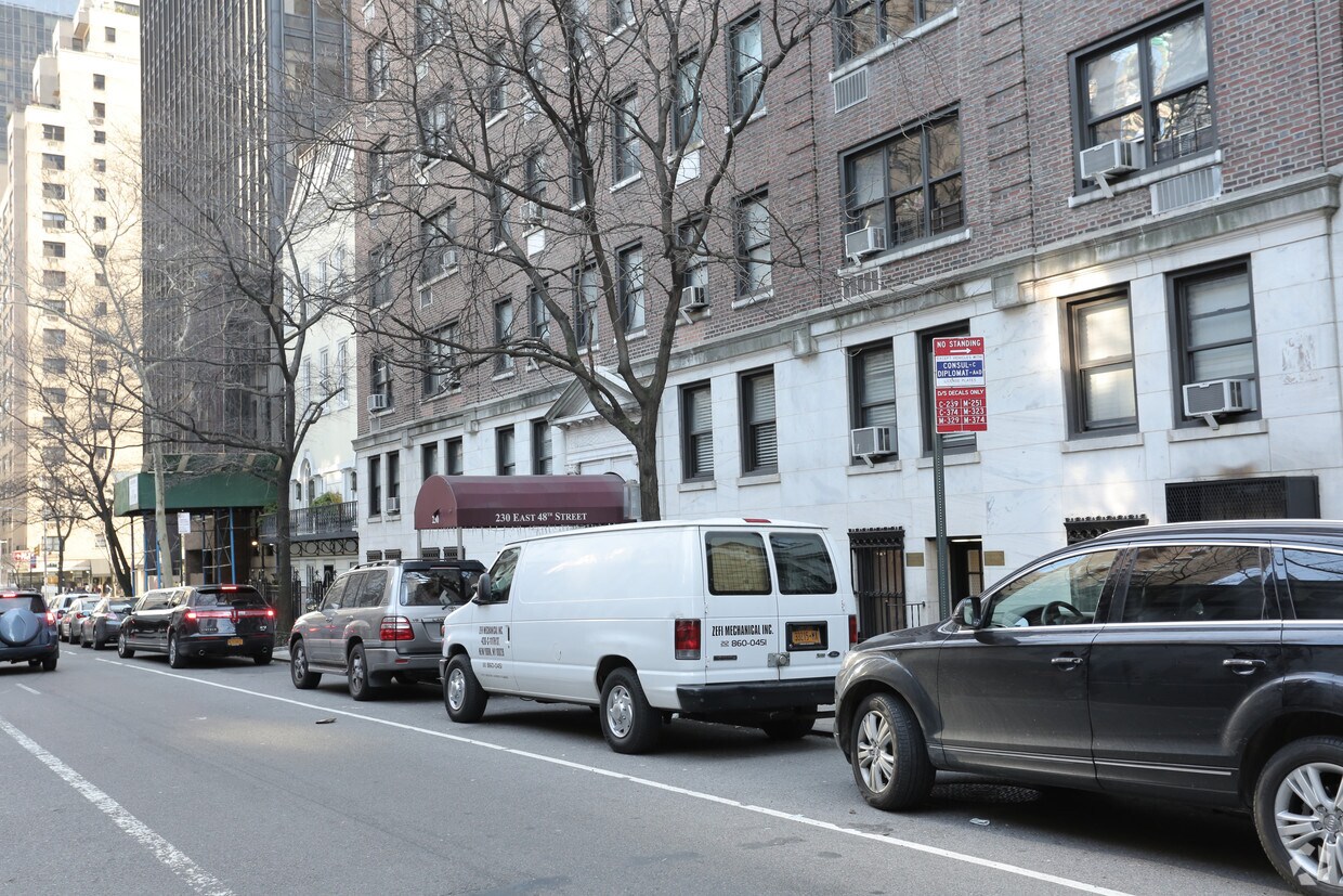 Foto del edificio - 230 East 48th Street