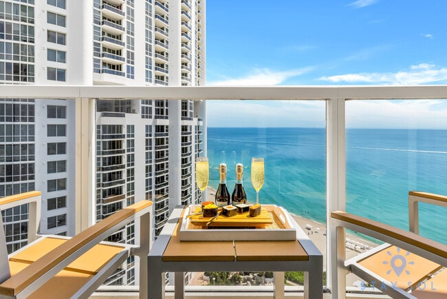 Building Photo - 18001 Collins Ave