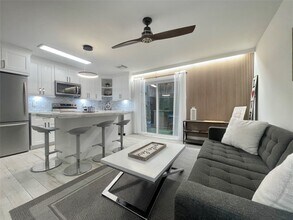 Building Photo - 1801 Huldy St