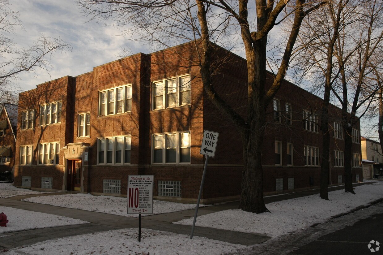 Primary Photo - 8600 S Paulina St