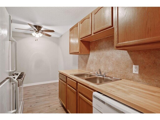 Foto del edificio - 5315 Minnehaha Ave