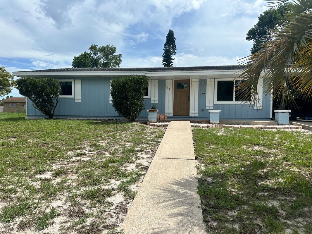 Foto principal - 2781 Fulford St