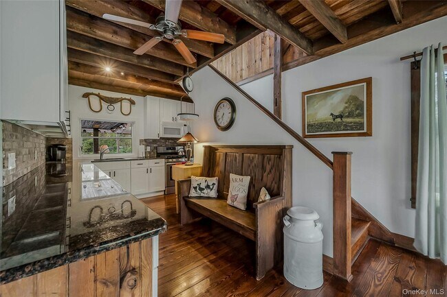 Foto del edificio - 5 Jessup Ln