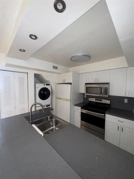 Foto del edificio - 15525 Miami Lakeway N