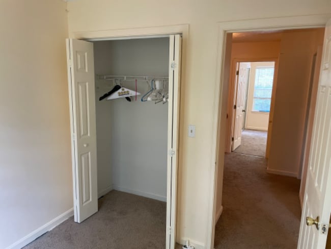 Building Photo - 309 Lindera Ct