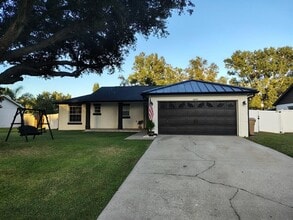 Building Photo - 14452 N Greater Hills Blvd