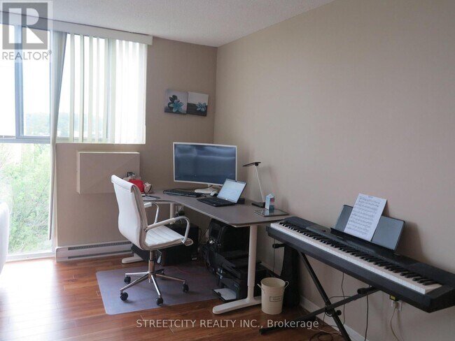 Photo du bâtiment - 127 Belmont Dr