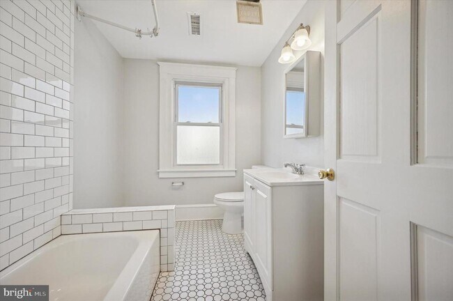 Foto del edificio - 1609 Upland Ave